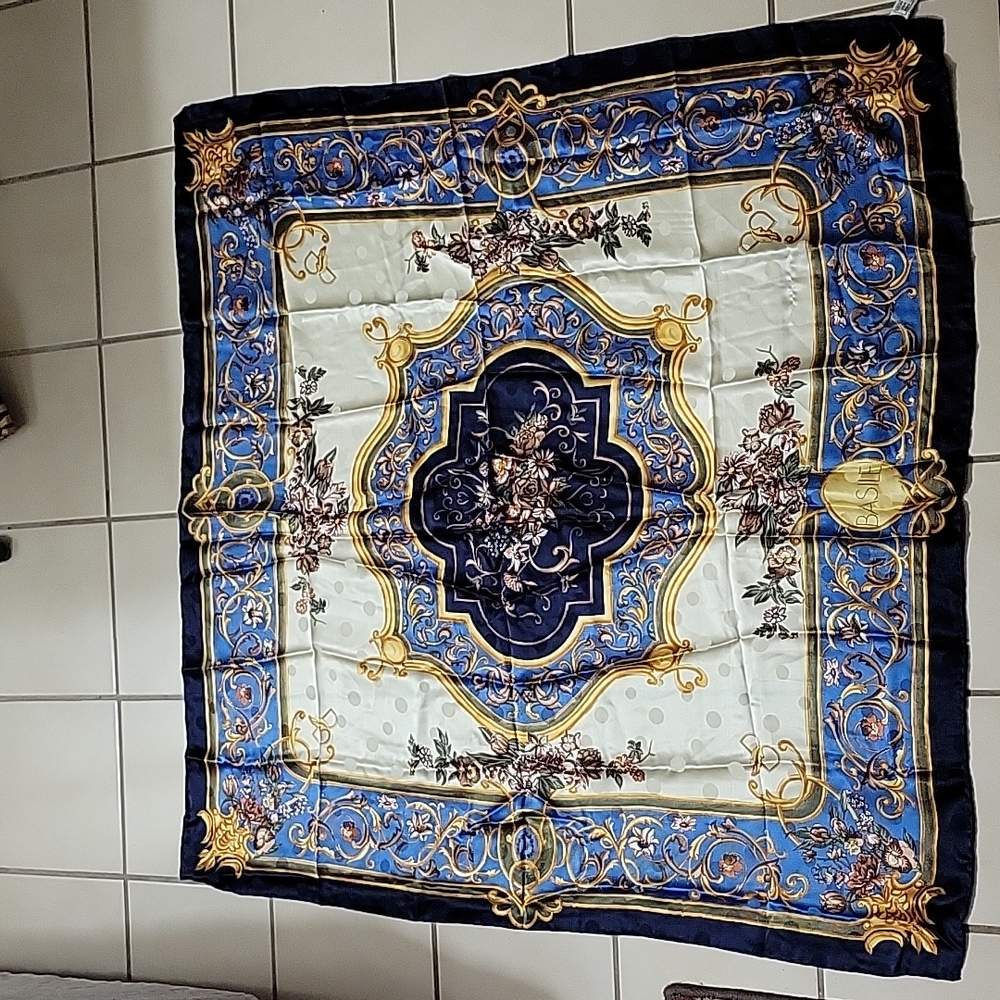 Basile Vintage Scarf  100%Silk Made In ITALY